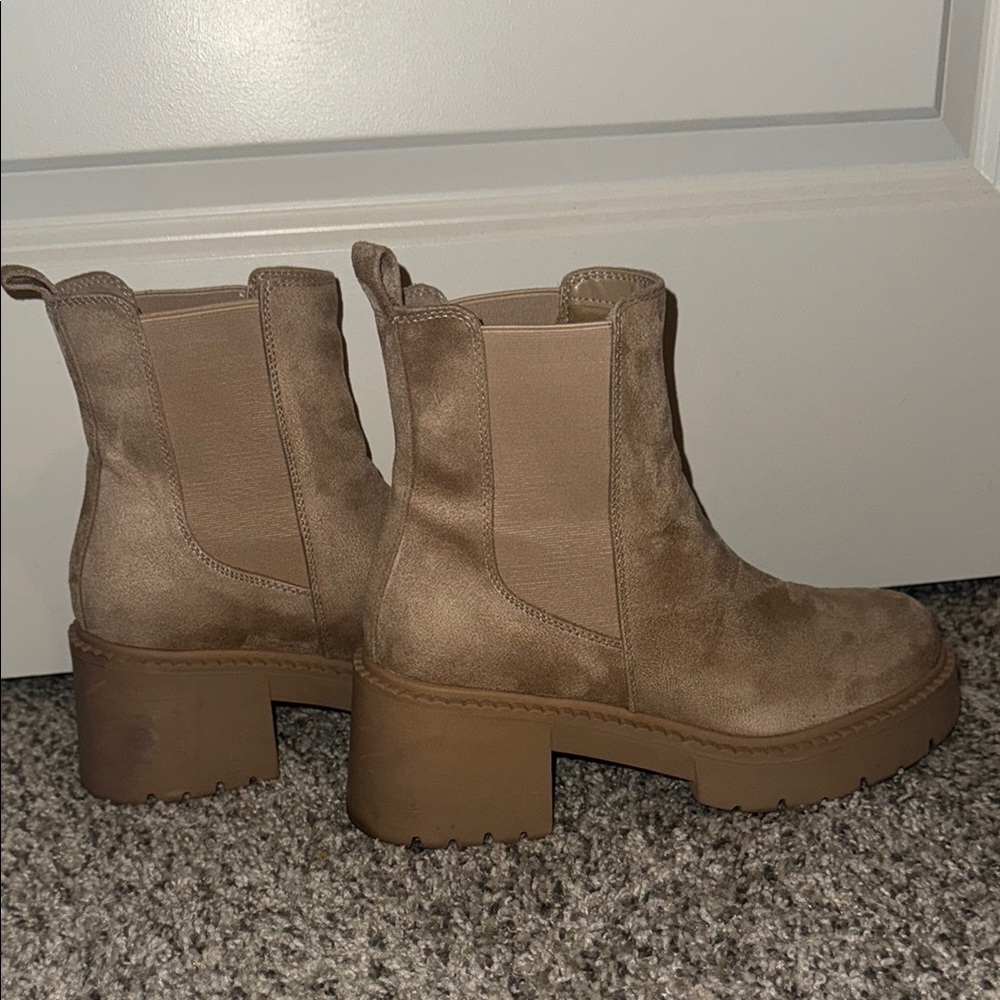 Women's Tan Ankle Boots